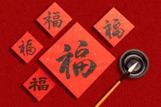 逃离阴暗的房屋
