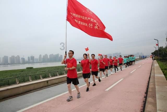 你认为婚检应该是自愿还是强制？游戏画面